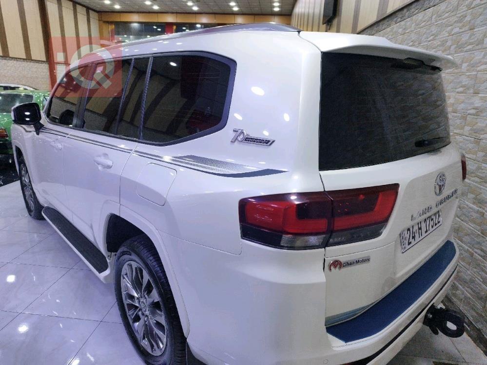 تويوتا لاندكروزر